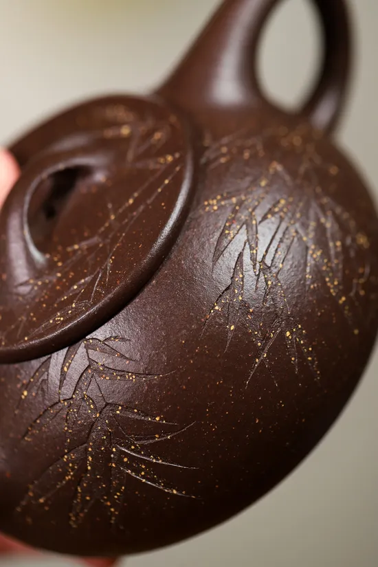 Yixing Clay Teapot | Handcrafted Zisha Teapot | Classic Jingzhou Shipiao 1