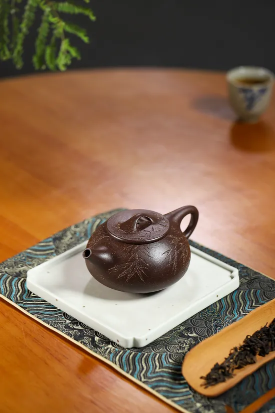 Yixing Clay Teapot | Handcrafted Zisha Teapot | Classic Jingzhou Shipiao 4