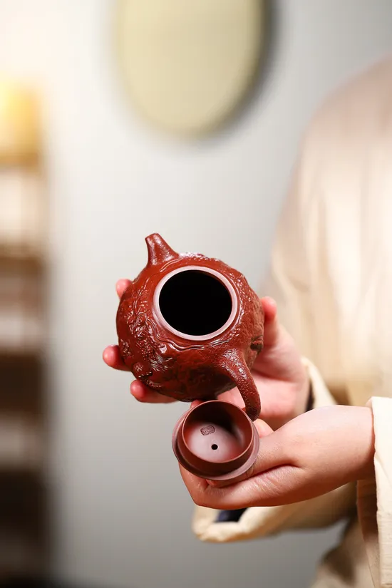 Yixing Zisha Teapot - Authentic Gongchun Dragon Design 9