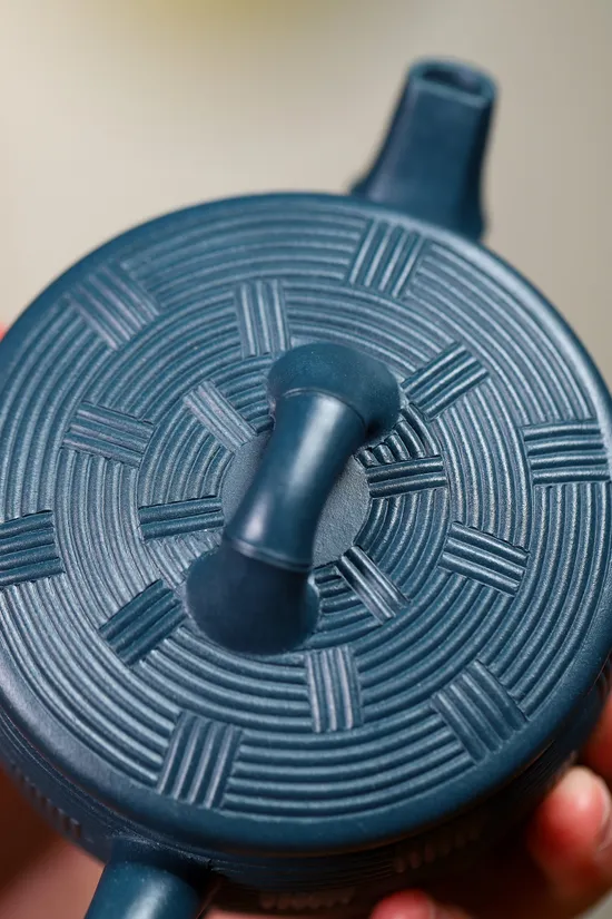 Premium Yixing Teapot | Yang Junbao Handcrafted Zisha Artistry 6