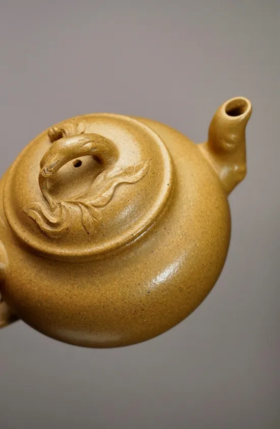 Zisha Teapots: Classic Spring Herald Model | premium aged duan clay 4