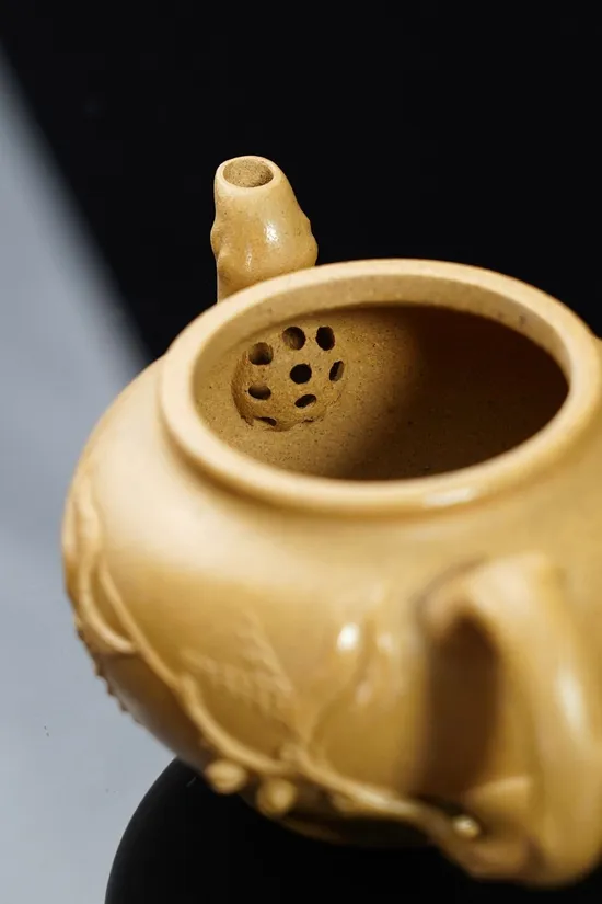 Zisha Teapots: Classic Spring Herald Model | premium aged duan clay 8