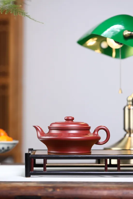 Master-Crafted Zisha Teapot – Dragon Blood Clay, Collectible Artistry 1