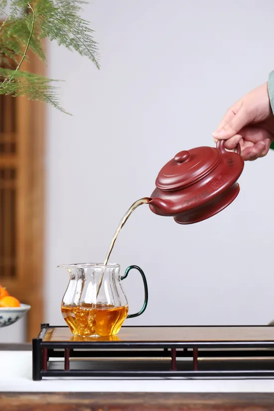 Master-Crafted Zisha Teapot – Dragon Blood Clay, Collectible Artistry 5