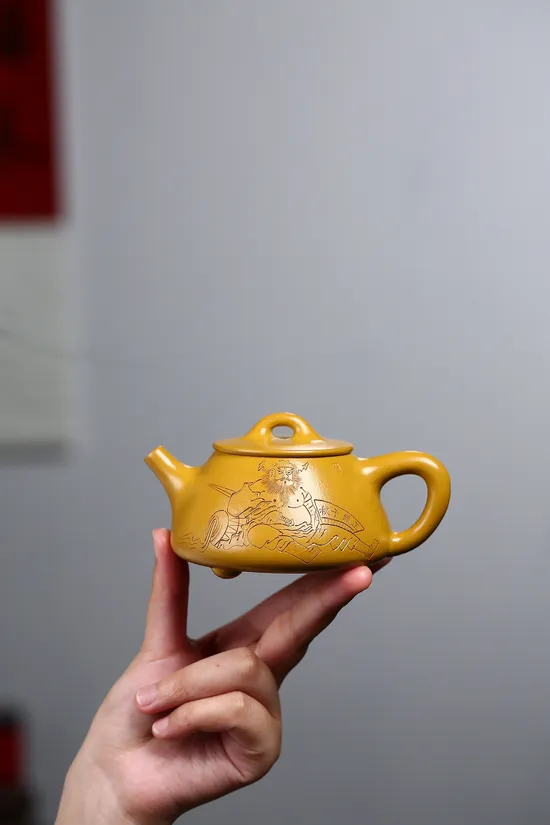 Yixing Clay Teapot | Golden Vermilion Clay | Artist Yang Junbao 2