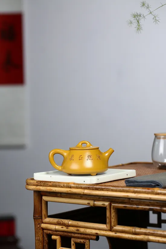 Yixing Clay Teapot | Golden Vermilion Clay | Artist Yang Junbao 4