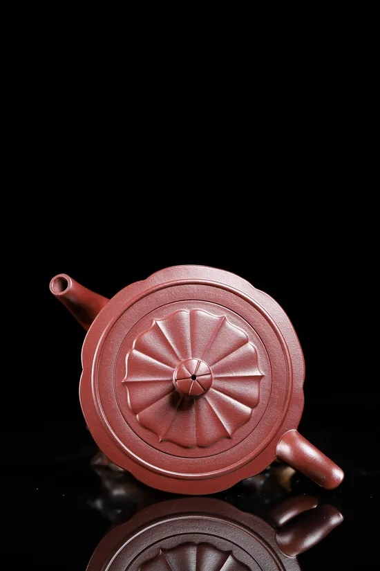 Premium Yixing Zisha Teapot | Handcrafted Collectible Artistry 9