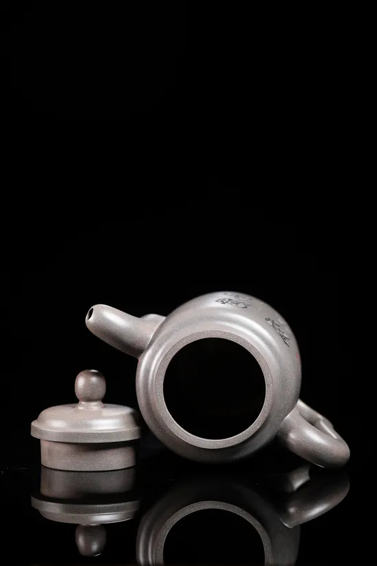 Premium Yixing Clay Teapot | Handcrafted Artisan Collection 8