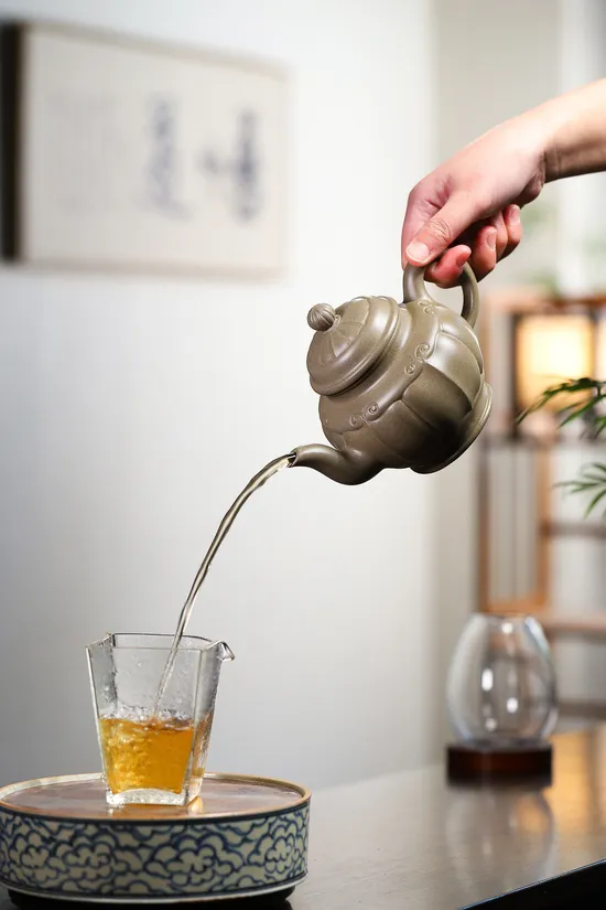 Zisha Teapots: premium crab shell green | 420cc 1