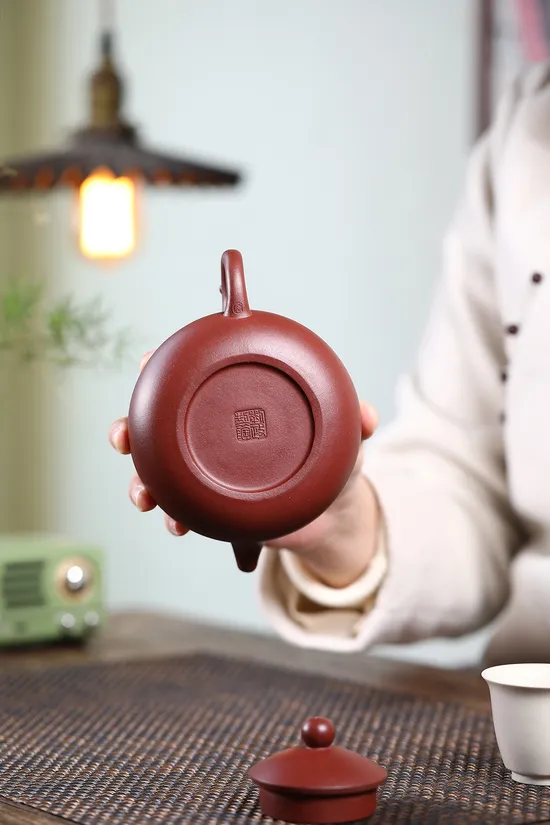 Yixing Teapot, Master Liu Zheng's Collectible Zisha Art, Handcrafted Pottery 1