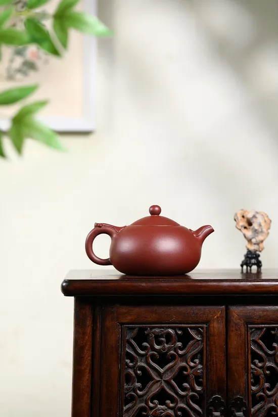 Yixing Teapot, Master Liu Zheng's Collectible Zisha Art, Handcrafted Pottery 4
