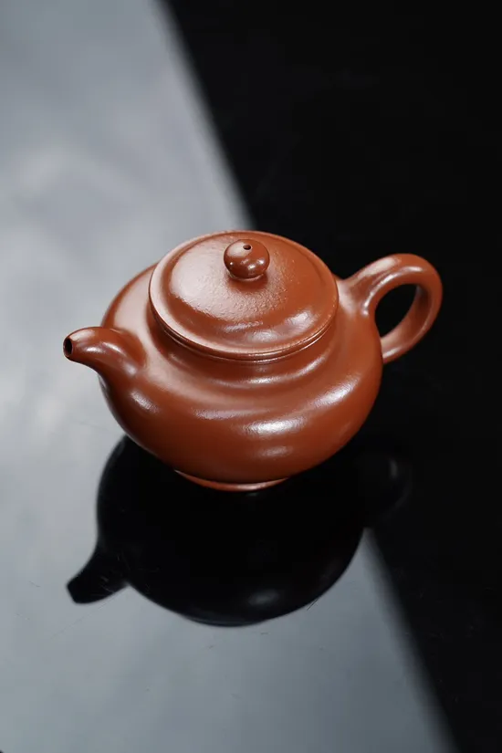 Premium Yixing Clay Teapot | Handcrafted Zhu Ni 200cc Artisan Pot 3