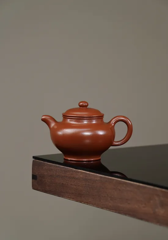 Premium Yixing Clay Teapot | Handcrafted Zhu Ni 200cc Artisan Pot 6