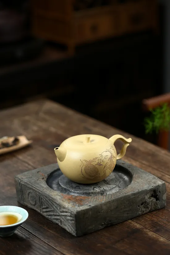Premium Yixing Zisha Teapot Handcrafted Clay Artisan Design 3