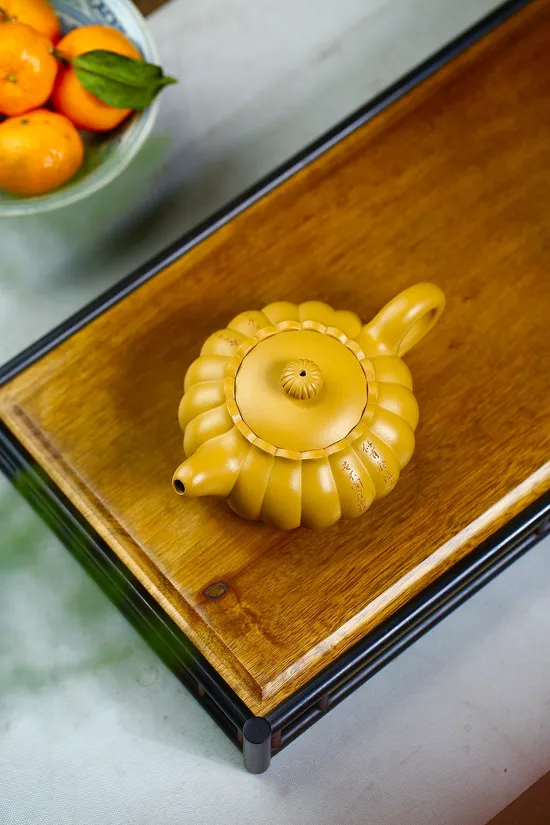 Premium Yixing Teapot: Collector's Choice, Handcrafted Artistry 6