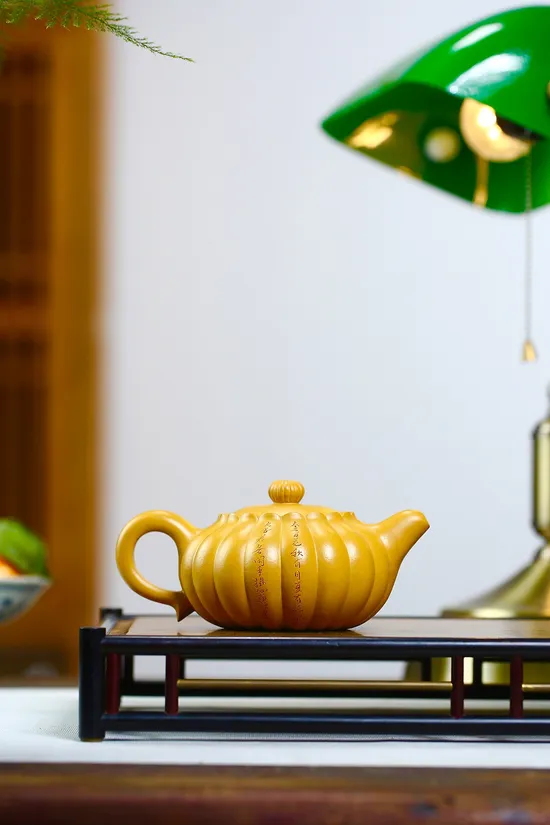Premium Yixing Teapot: Collector's Choice, Handcrafted Artistry 8