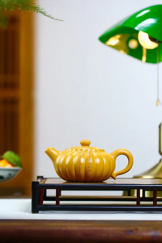 Premium Yixing Teapot: Collector's Choice, Handcrafted Artistry 9