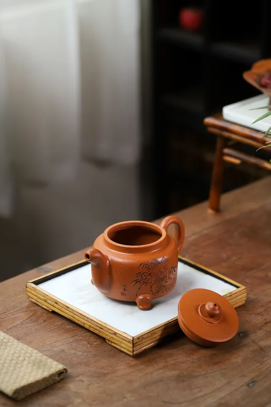 Zisha Teapots: crab yellow duan clay | hand-carved inscriptions 3