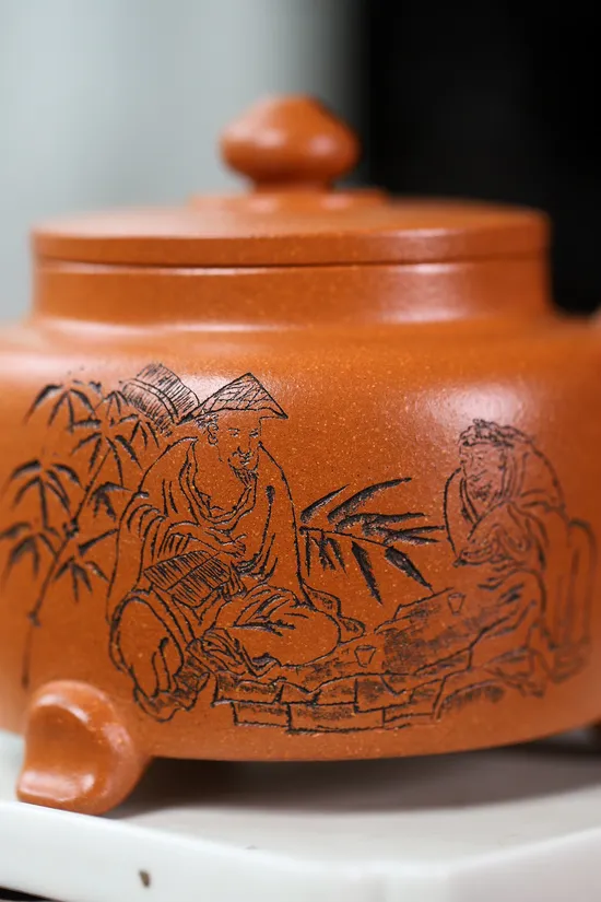 Zisha Teapots: crab yellow duan clay | hand-carved inscriptions 9
