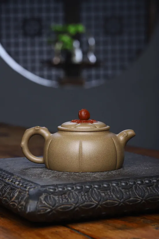 Zisha Teapots: 2 | 400 CNY | Xu Liuming | Duan-Da Hong Pao clay 4