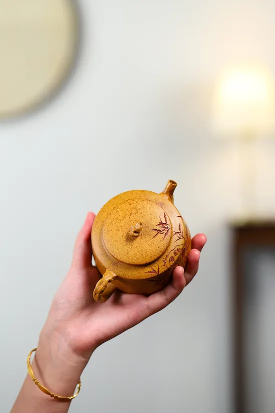 Handcrafted Yixing Clay Teapot | Premium Quality & Artistic Design 9