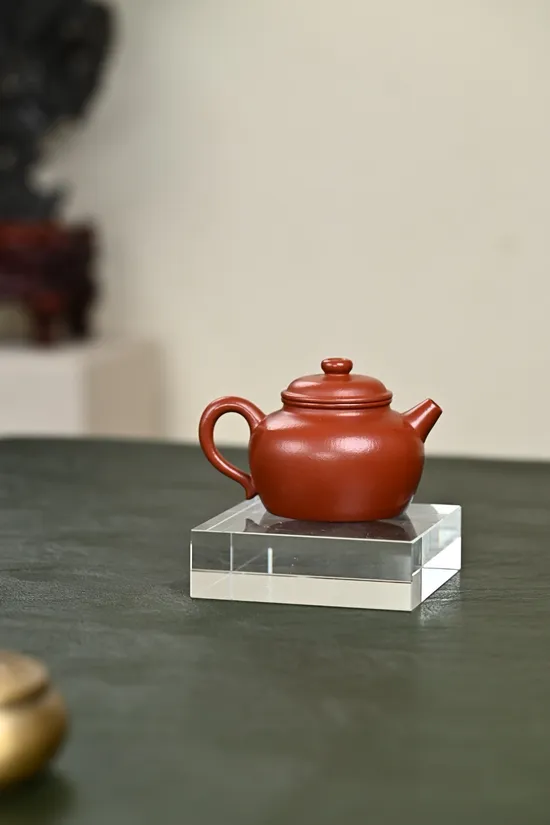 Premium Yixing Zisha Clay Teapot - Handcrafted Artisan Teapot 2