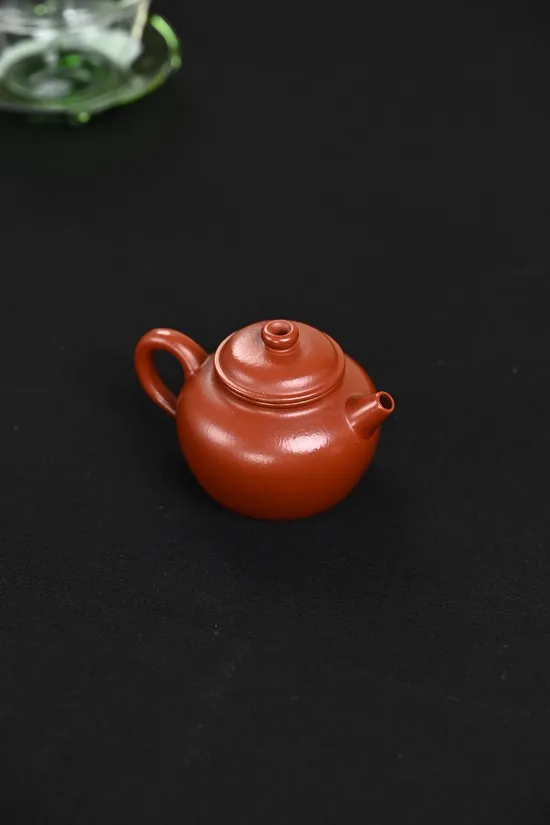 Premium Yixing Zisha Clay Teapot - Handcrafted Artisan Teapot 5