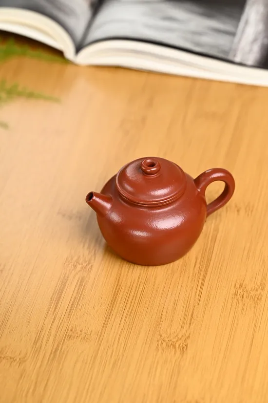 Premium Yixing Zisha Clay Teapot - Handcrafted Artisan Teapot 8