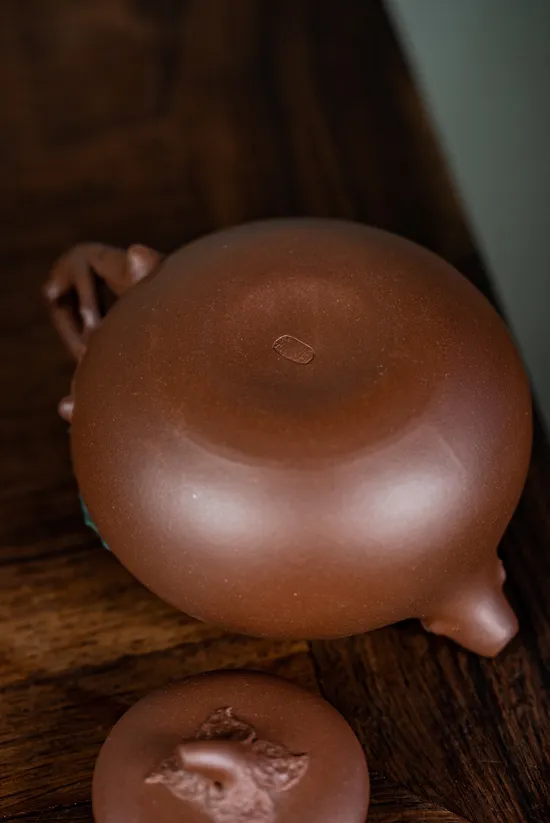Premium Yixing Teapot | Handcrafted Zisha Clay Teapot for Tea Lovers 1