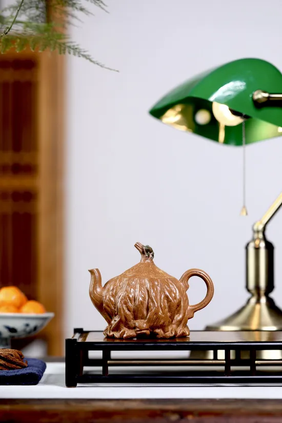Yixing Zisha Teapot | Handcrafted Golden Bell Artisan Teapot 250cc 4