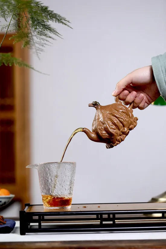 Yixing Zisha Teapot | Handcrafted Golden Bell Artisan Teapot 250cc 6