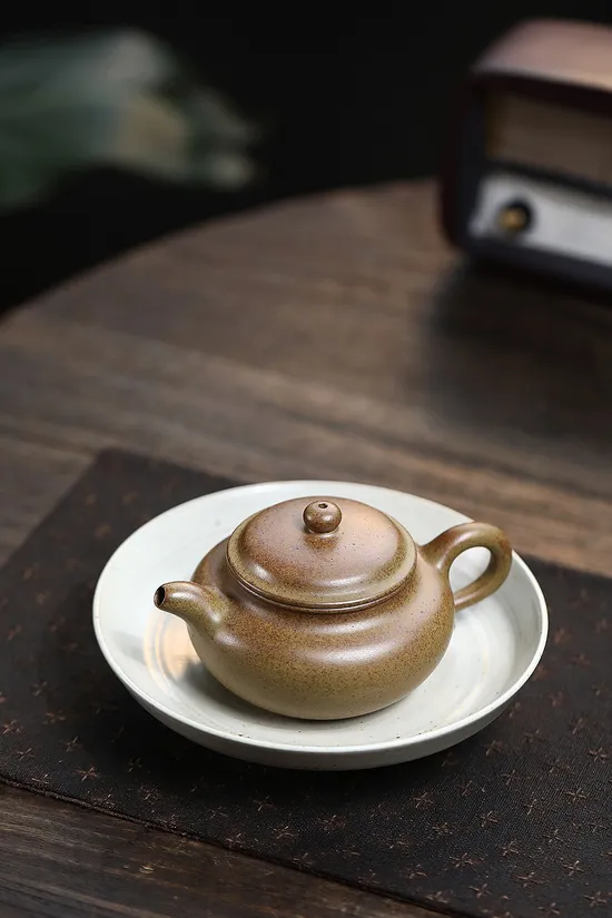 Premium Yixing Clay Teapot | Handcrafted Traditional Chinese Teaware 1