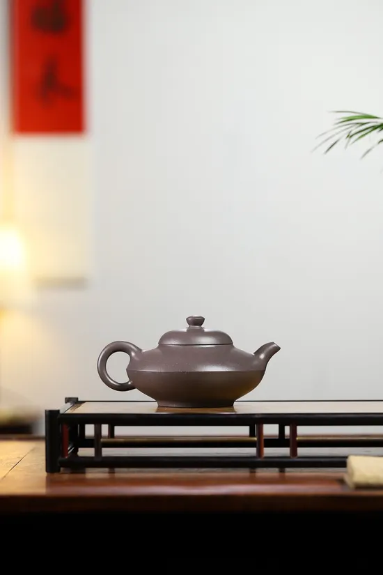 Vintage Yixing Zisha Teapot | Handcrafted Tianqing Clay Artisan Pot 3