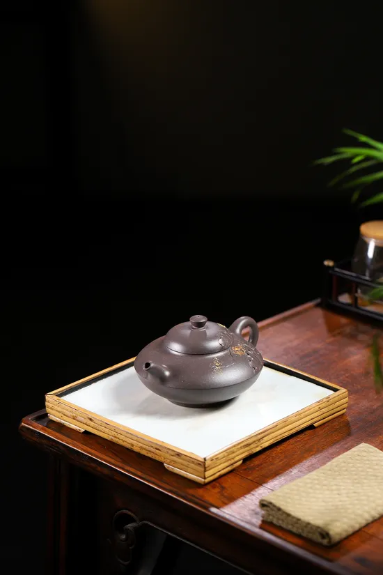 Vintage Yixing Zisha Teapot | Handcrafted Tianqing Clay Artisan Pot 7