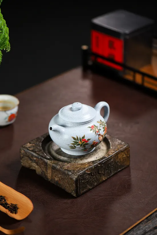 Handcrafted Yixing Zisha Teapot | Master Yang Junbao Artistry 9