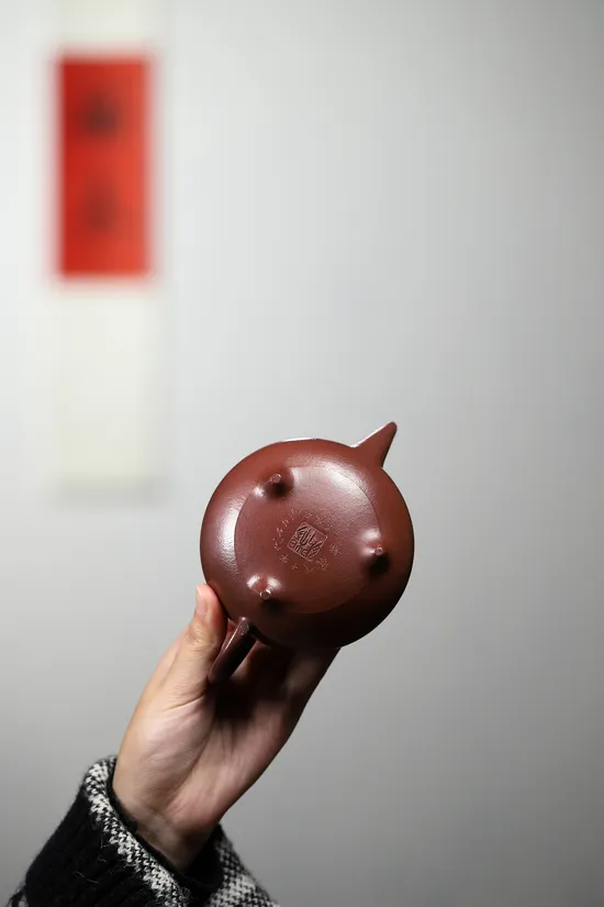 Yixing Shihong Clay Teapot: Rare Handcrafted Artisan Teapot 6