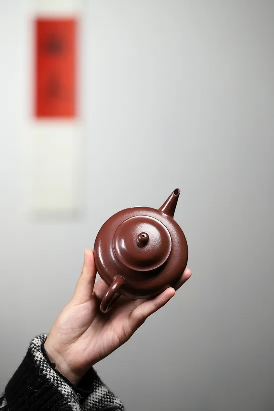 Yixing Shihong Clay Teapot: Rare Handcrafted Artisan Teapot 7