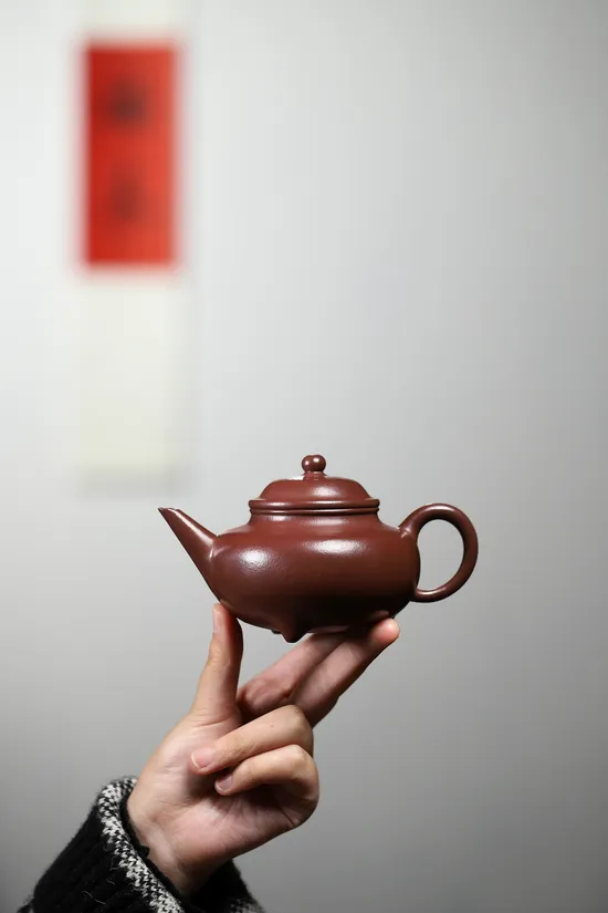 Yixing Shihong Clay Teapot: Rare Handcrafted Artisan Teapot 8