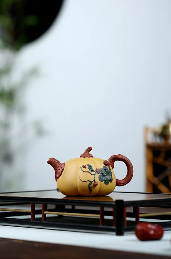 Yixing Zisha Teapot: Handcrafted Pumpkin Design, 260cc | CNY1440 6
