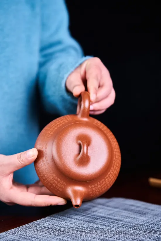 Yixing Zisha Teapot | Handcrafted Collectible by Master Yin Huai 7