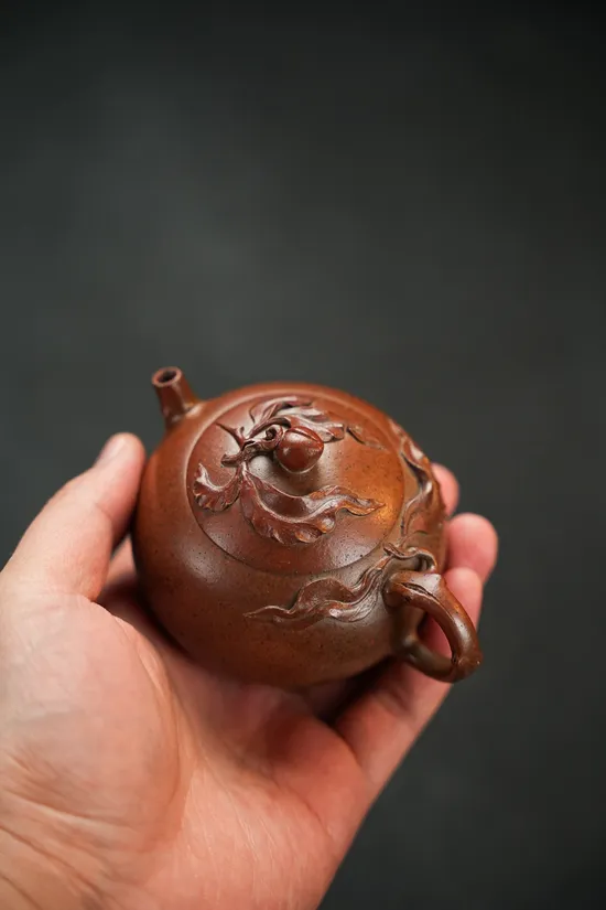 Premium Yixing Zisha Teapot - Golden Clay, Handcrafted & Collectible 2