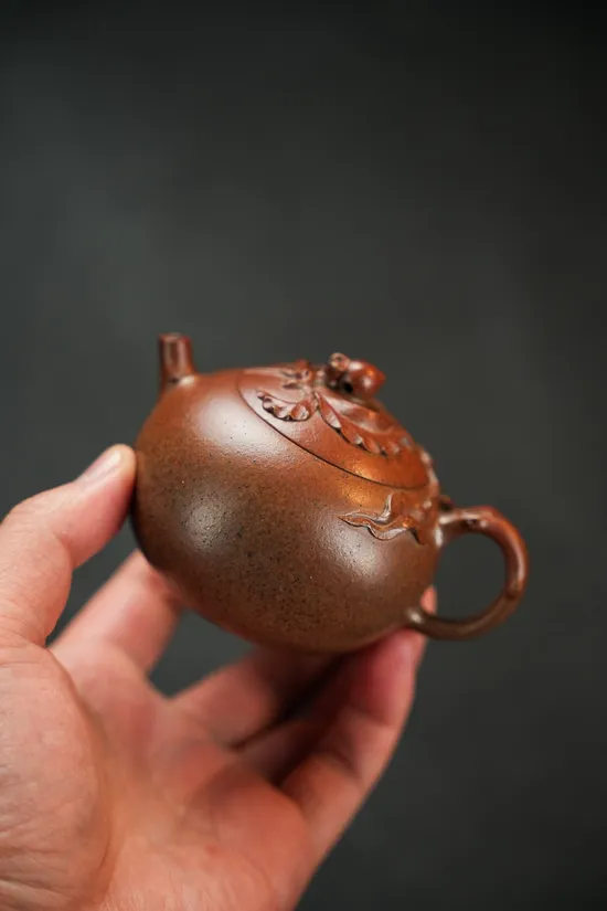 Premium Yixing Zisha Teapot - Golden Clay, Handcrafted & Collectible 7