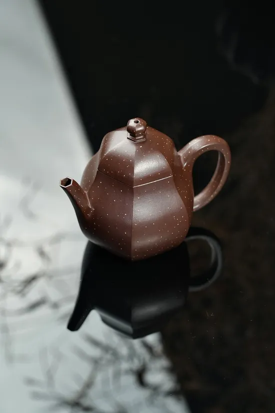 Yixing Zisha Teapot | Handcrafted Thin-Wall Purple Clay Pottery 2