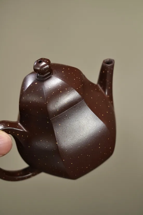 Yixing Zisha Teapot | Handcrafted Thin-Wall Purple Clay Pottery 3