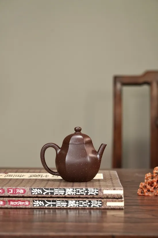 Yixing Zisha Teapot | Handcrafted Thin-Wall Purple Clay Pottery 6
