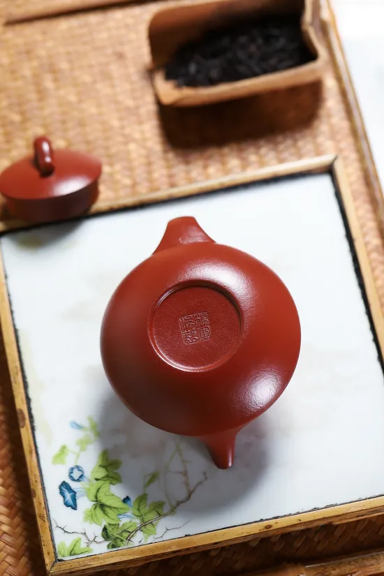 Premium Yixing Zisha Clay Teapot | Handcrafted Artisan Teapots 2