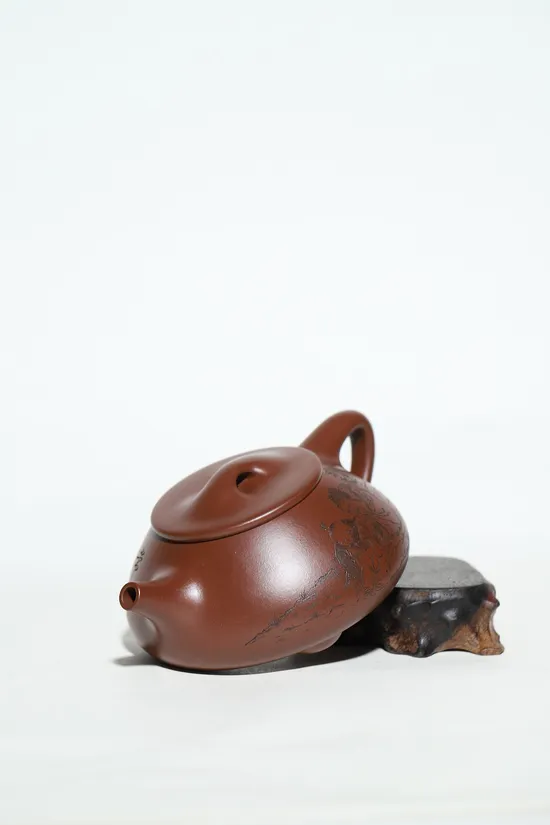 Premium Yixing Zisha Teapot | Collector's Artisan Craft 1
