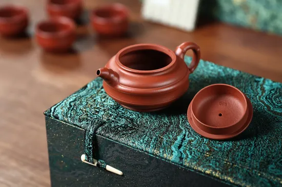 Premium Yixing Zisha Teapot Set – Handcrafted Bamboo Design & Collectible Artistry 5