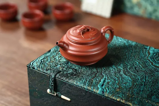 Premium Yixing Zisha Teapot Set – Handcrafted Bamboo Design & Collectible Artistry 7