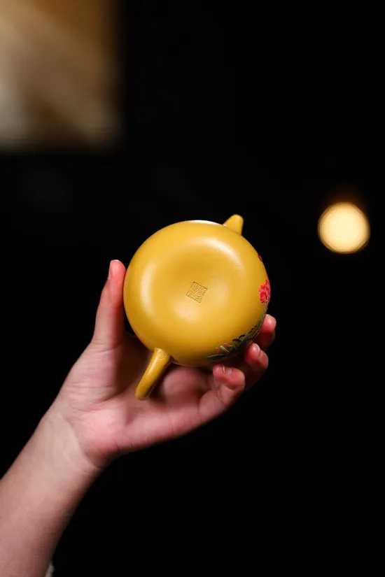 Best Yixing Zisha Teapot | Handcrafted Golden Vermilion Clay Pot 3